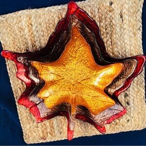 3 Akcam Turkish Glass Nesting Maple Leaf Bowls/Plates